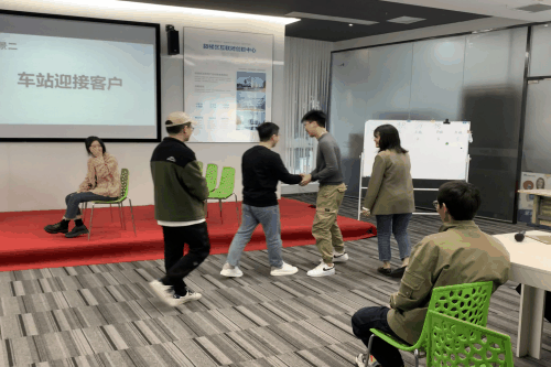 礼仪剧场动图.gif